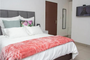 Exquisite Hide Out in Randburg